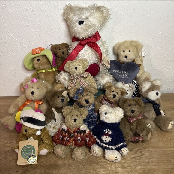 Vintage Boyds Bears Plush Lot of 15 Most w/Tags Love Spring Fall Small To Med - Picture 1 of 15
